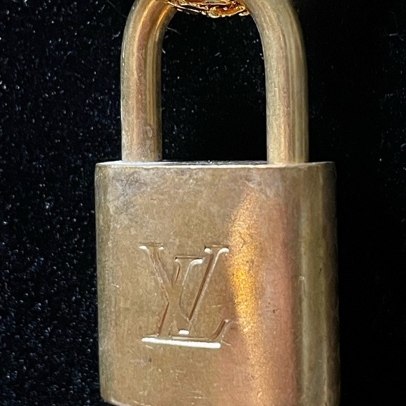 ***FLASH SALE*** Louis Vuitton Solid Brass Lock and Key. Chains Never Worn - Picture 3 of 7